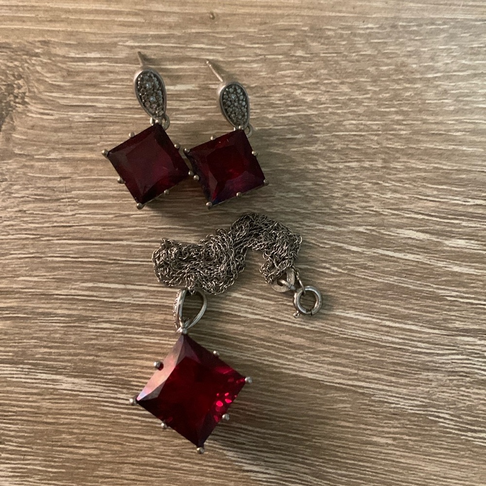 Necklace & Earring Set